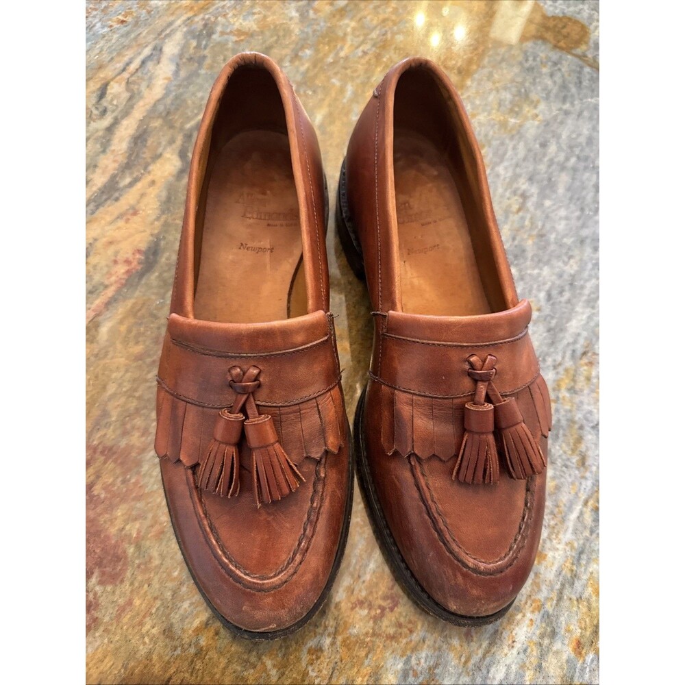Mens Allen Edmonds “Newport” Size 9D Made In USA